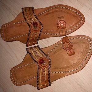 Women's Kolhapuri Sandals